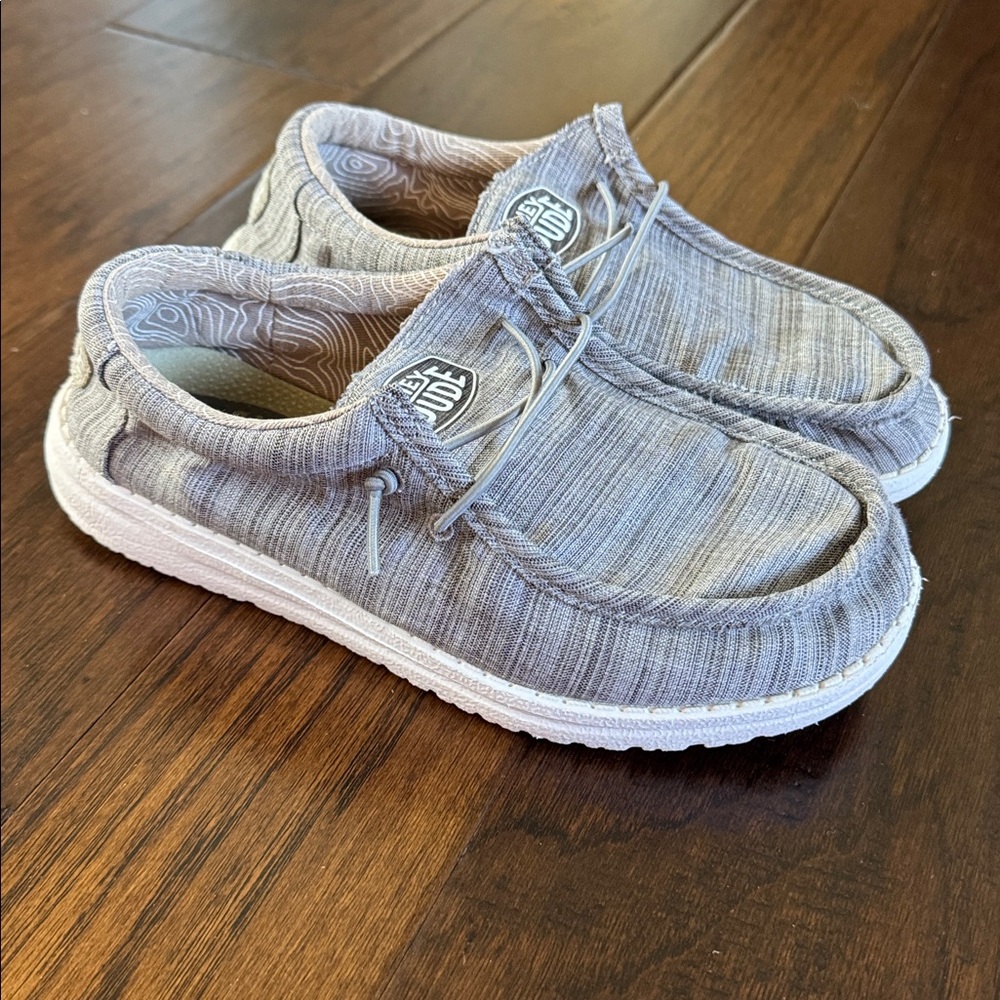 Hey Dude Wally Blend Linen Shoes sz Y4 stone
